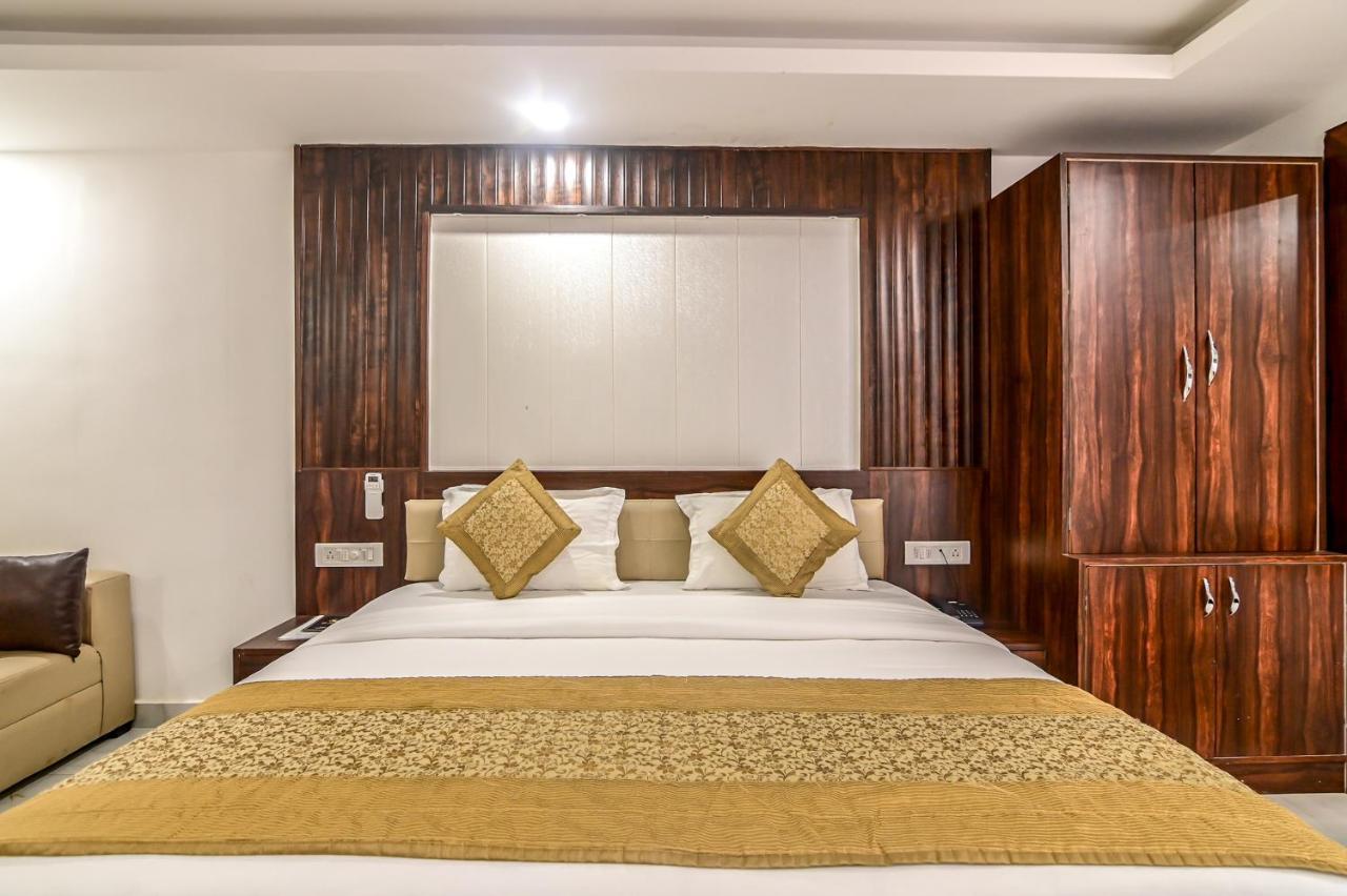 De Falcon Goa Beach Resort Candolim Extérieur photo