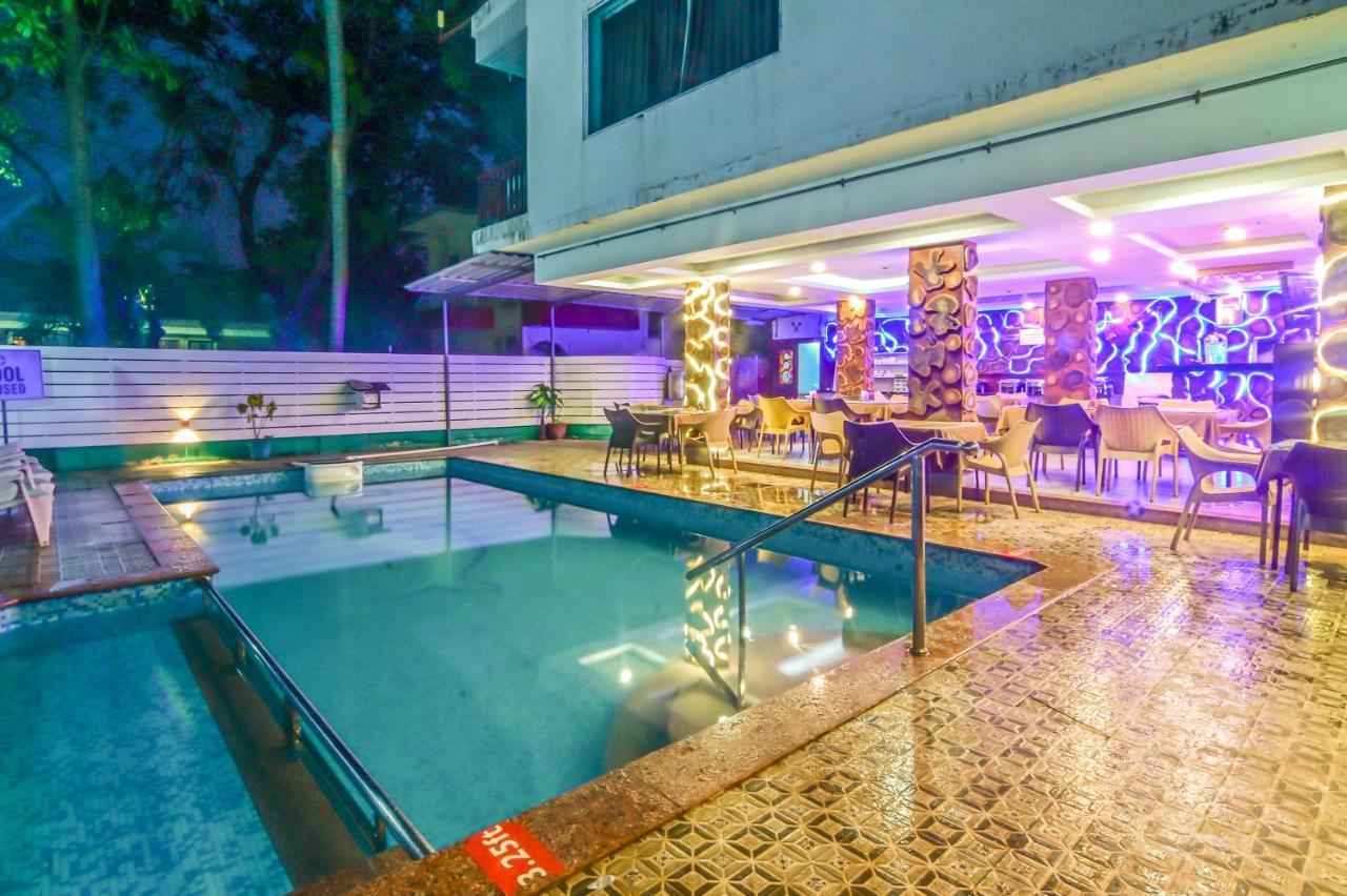 De Falcon Goa Beach Resort Candolim Extérieur photo