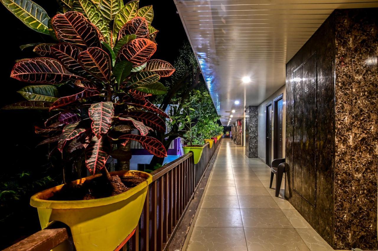 De Falcon Goa Beach Resort Candolim Extérieur photo